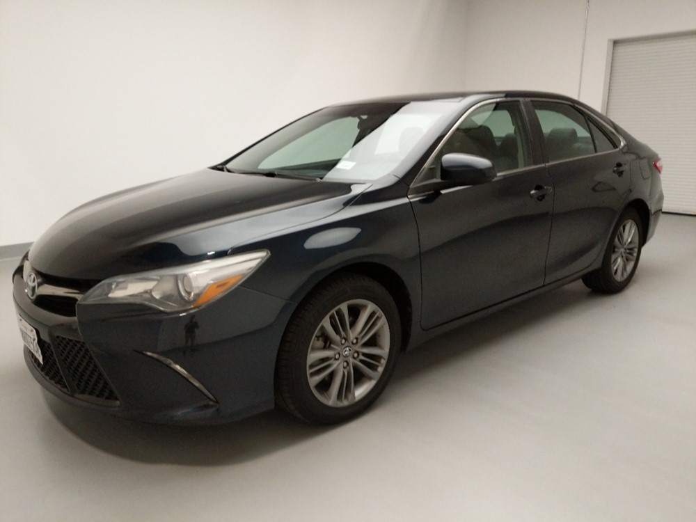 Used 2016 Toyota Camry Driver Front Bumper