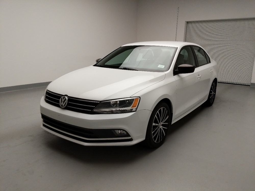 Used 2016 Volkswagen Jetta Driver Front Bumper