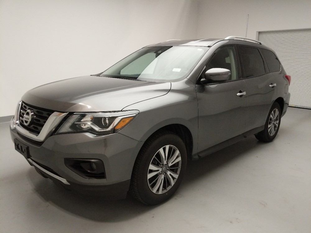 Used 2018 Nissan Pathfinder Driver Front Bumper