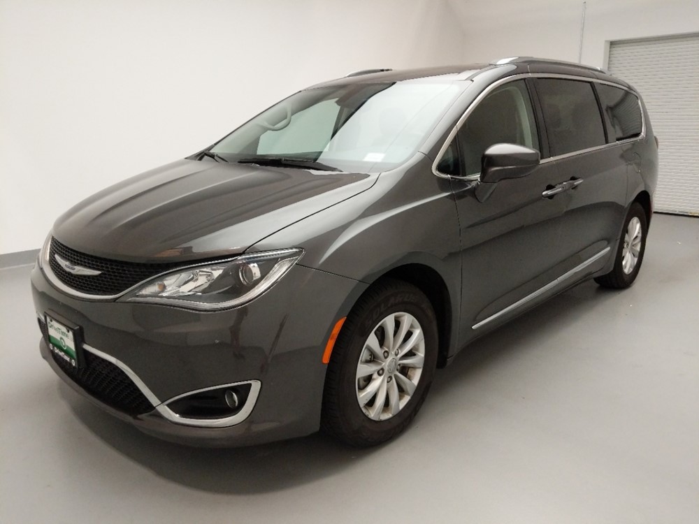 Used 2019 Chrysler Pacifica Driver Front Bumper