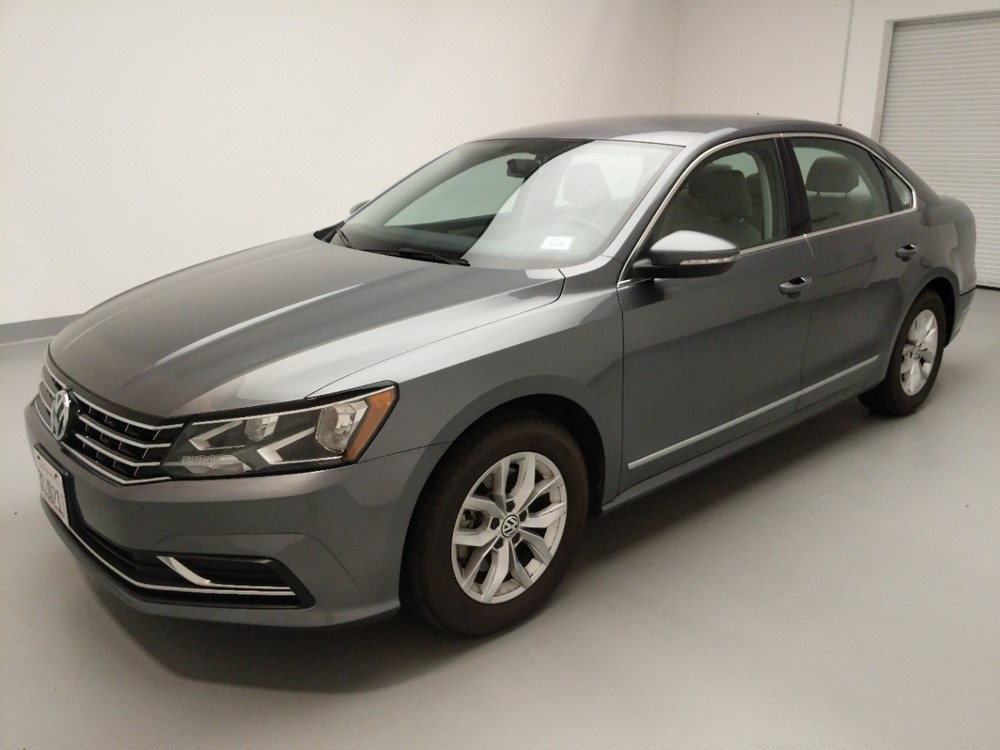 Used 2016 Volkswagen Passat Driver Front Bumper