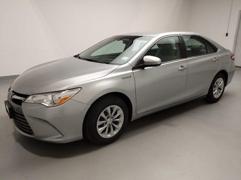 Used 2015 Toyota Camry Driver Front Bumper