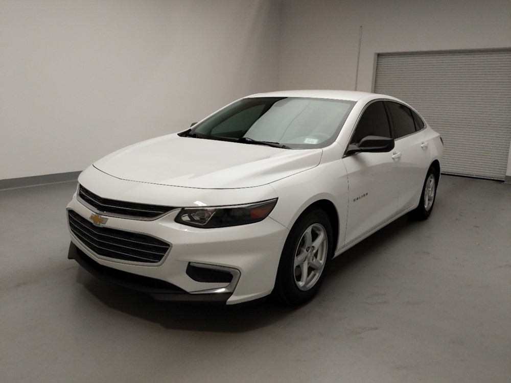 Used 2017 Chevrolet Malibu Driver Front Bumper