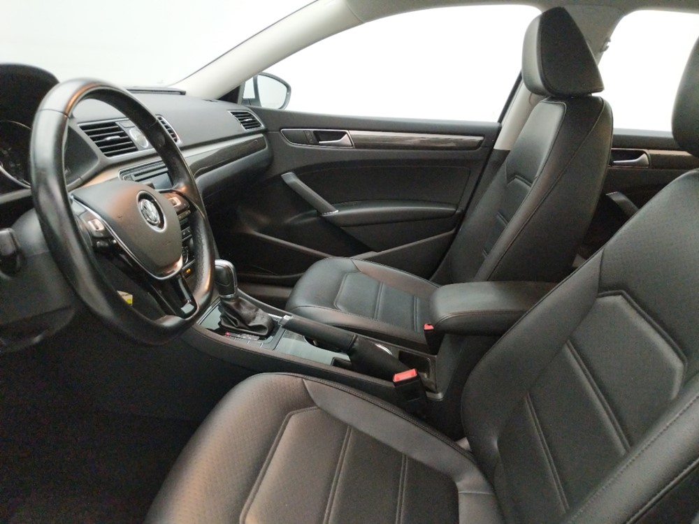 2016 Volkswagen Passat - Driver Front Seat