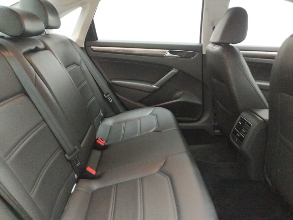2016 Volkswagen Passat - Passenger Rear Seat