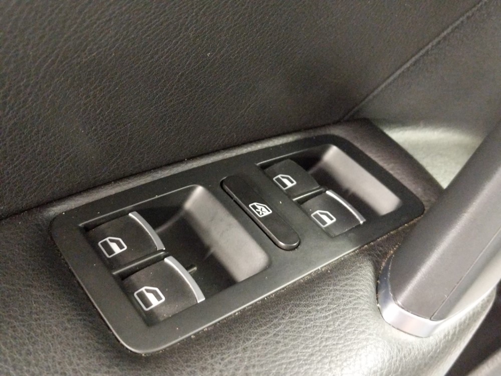 2016 Volkswagen Passat - Driver Power Windows/Lock Control