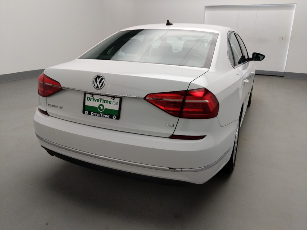 2016 Volkswagen Passat - Passenger Rear Trunk