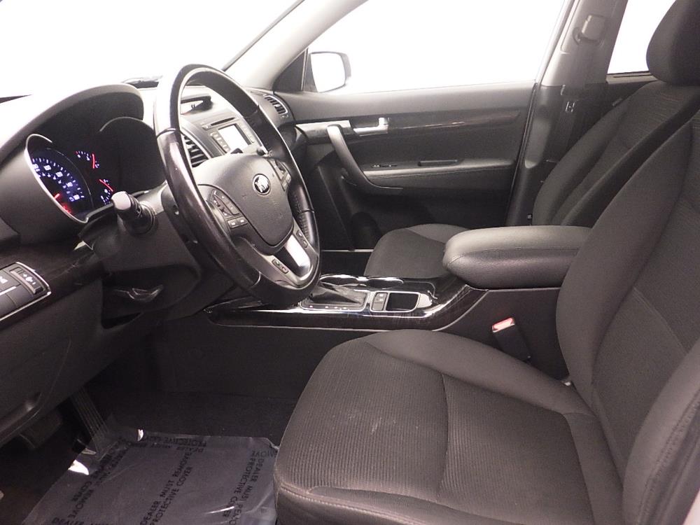 2015 Kia Sorento - Driver Front Seat