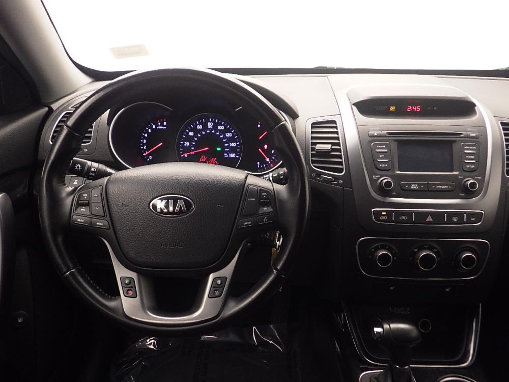 2015 Kia Sorento - Driver Dash