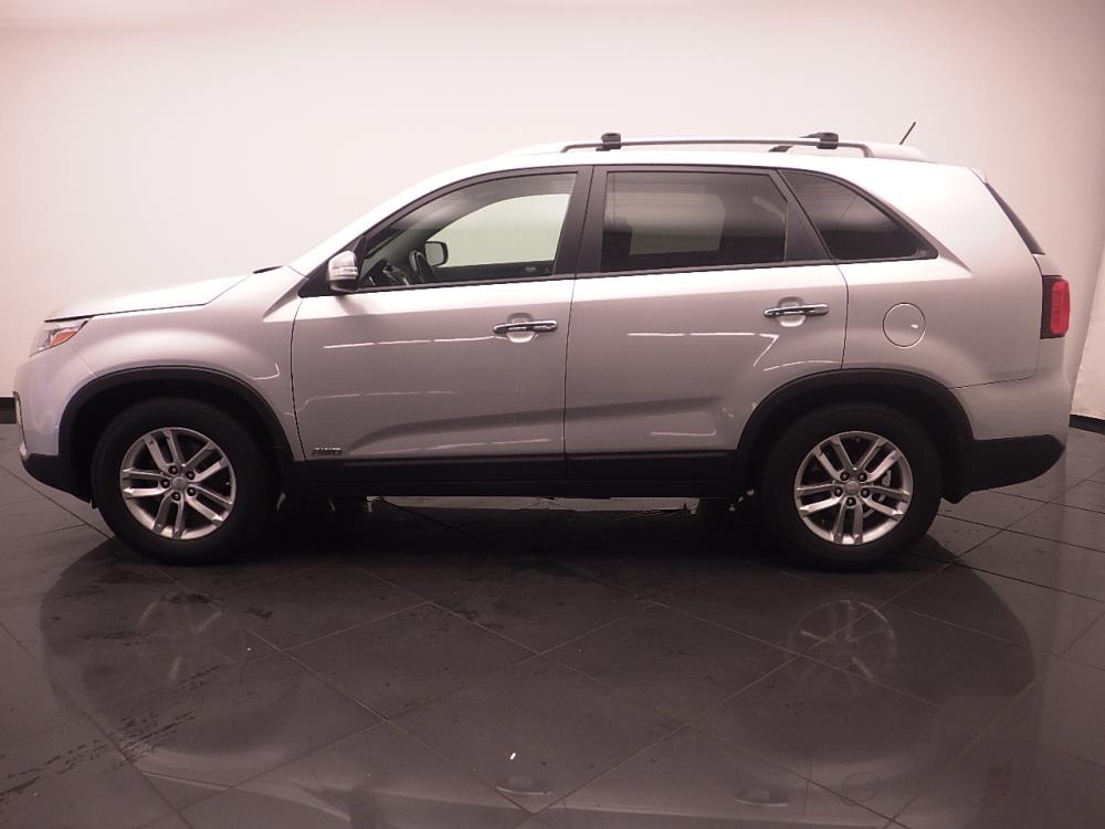 2015 Kia Sorento - Driver Front Side
