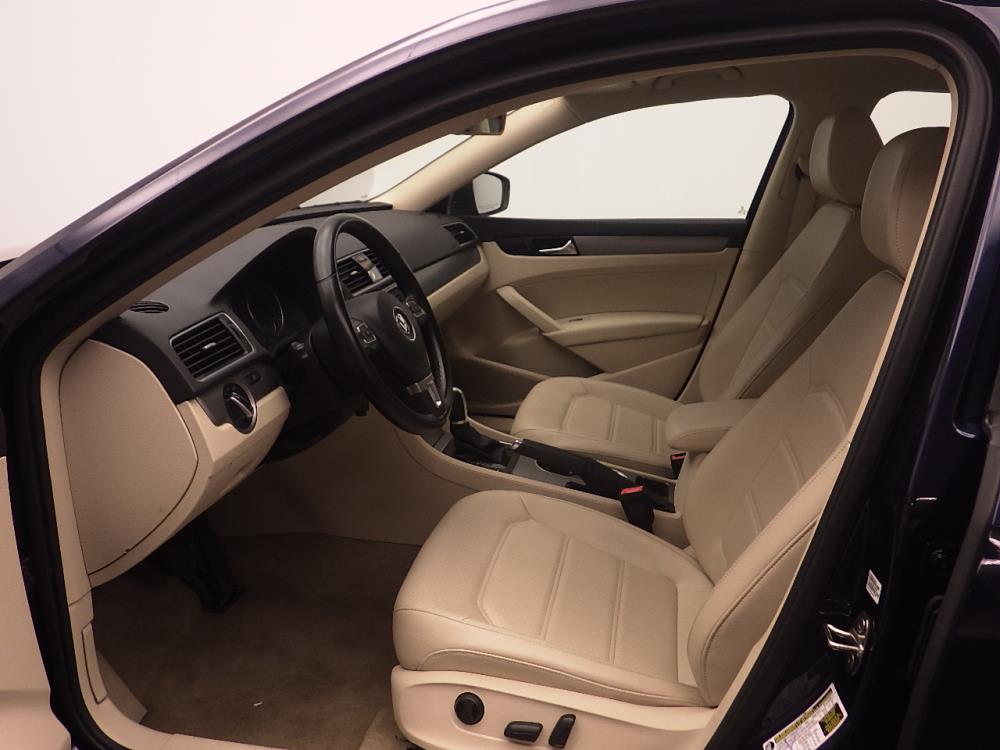 2015 Volkswagen Passat - Driver Front Seat
