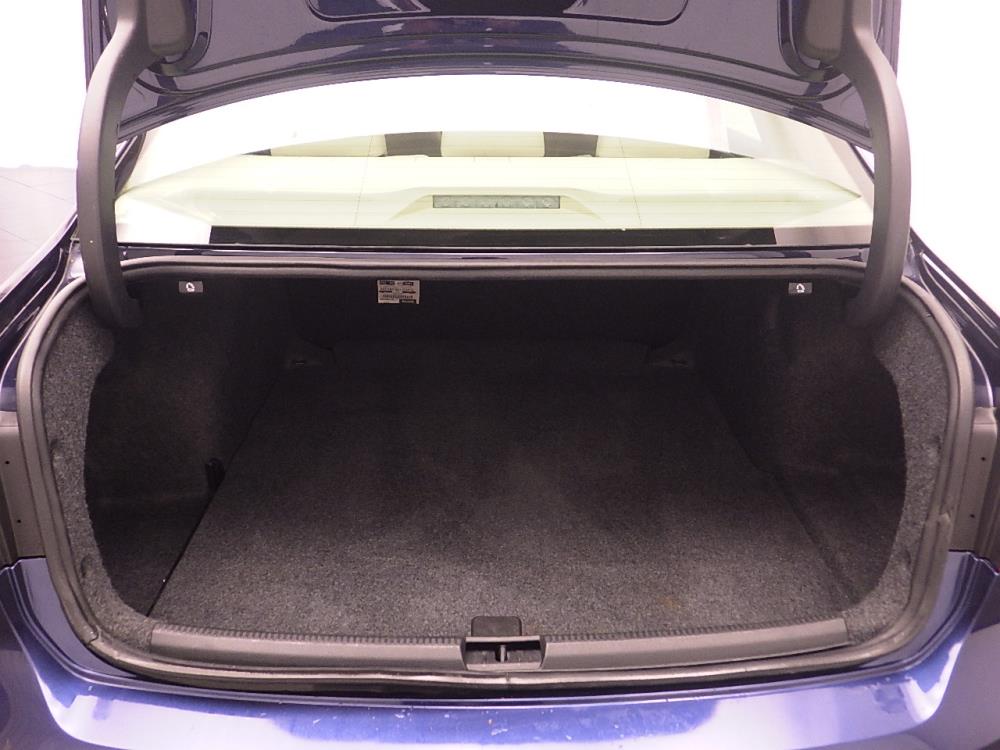 2015 Volkswagen Passat - Trunk