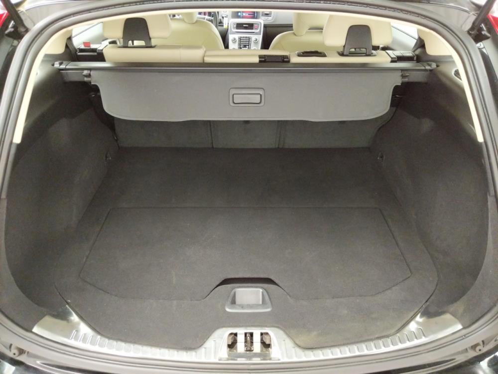 2017 Volvo V60 - Trunk