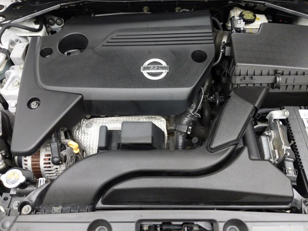 2014 Nissan Altima - Engine