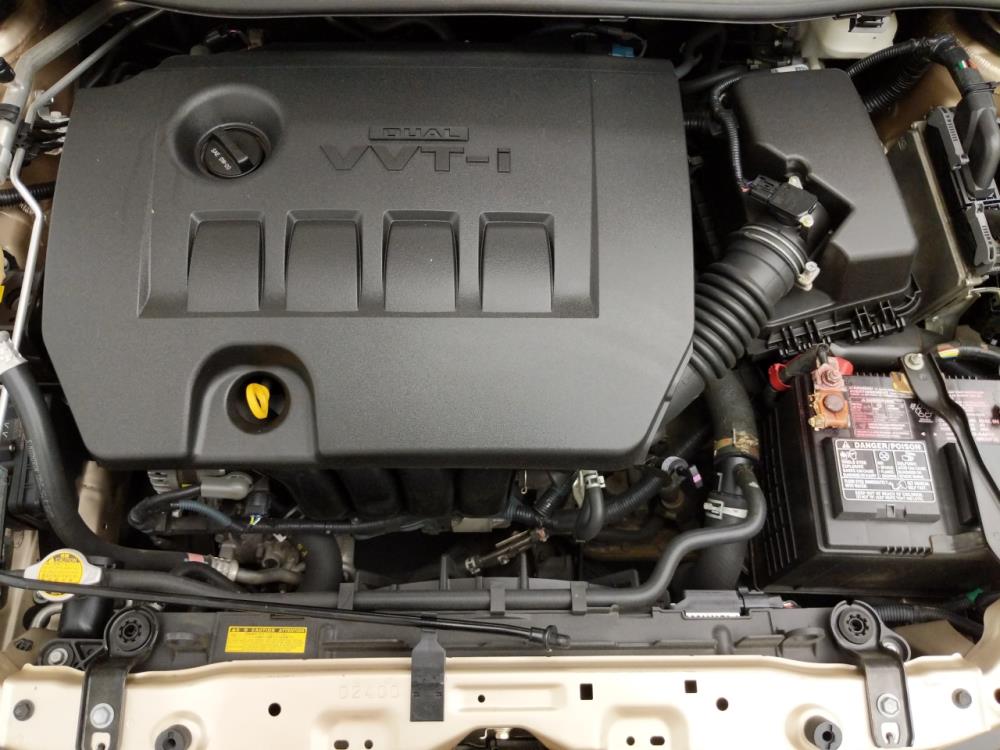 2013 Toyota Corolla - Engine