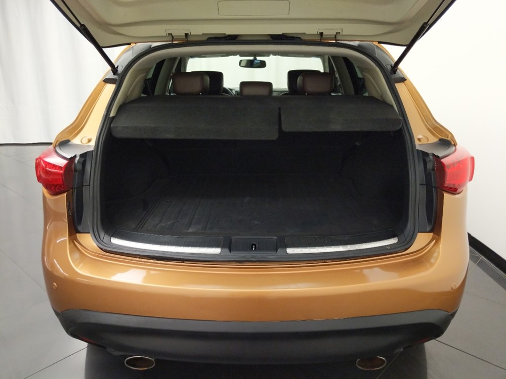 2010 INFINITI FX35 - Trunk