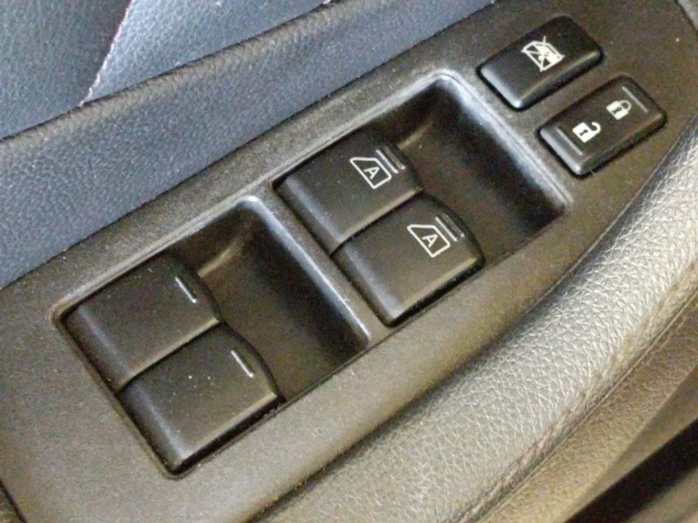 2010 INFINITI FX35 - Driver Power Windows/Lock Control