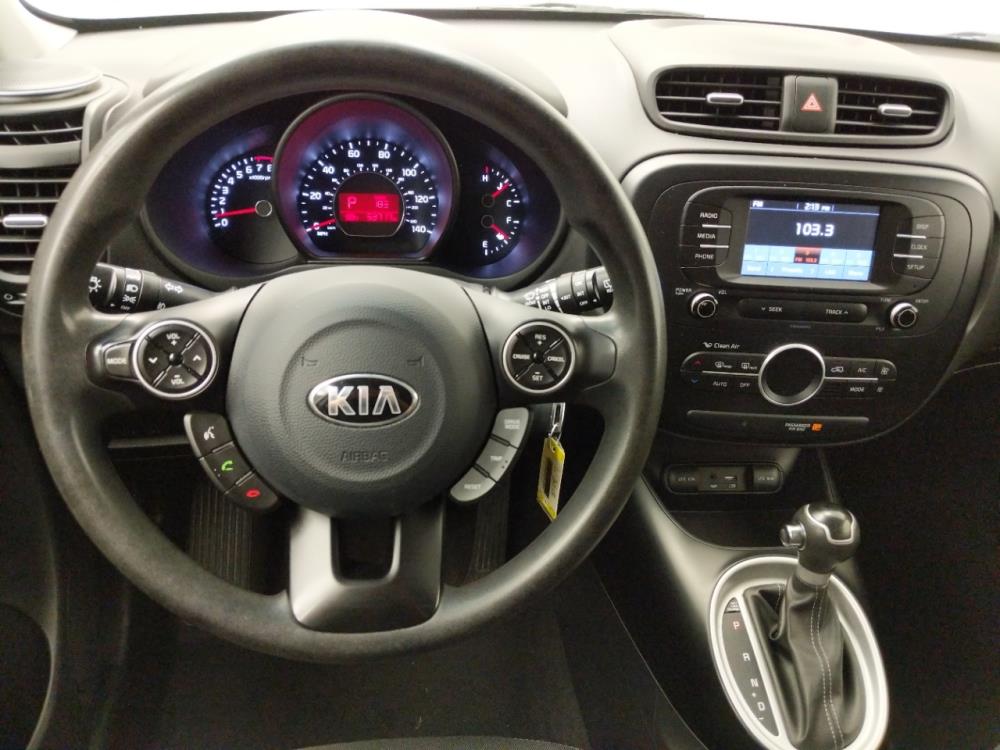 2017 Kia Soul - Driver Dash