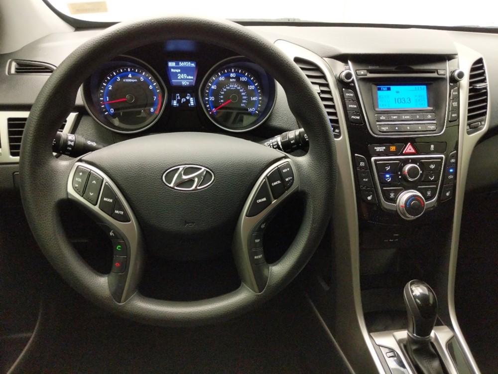 2016 Hyundai Elantra - Driver Dash