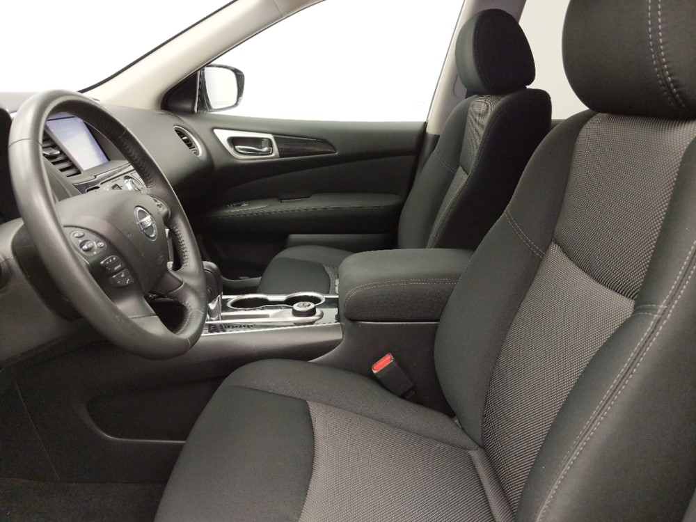 2017 Nissan Pathfinder - Driver Front Seat
