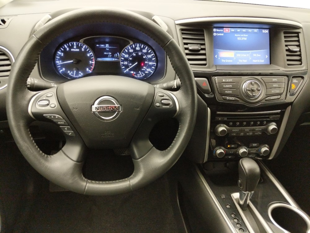 2017 Nissan Pathfinder - Driver Dash