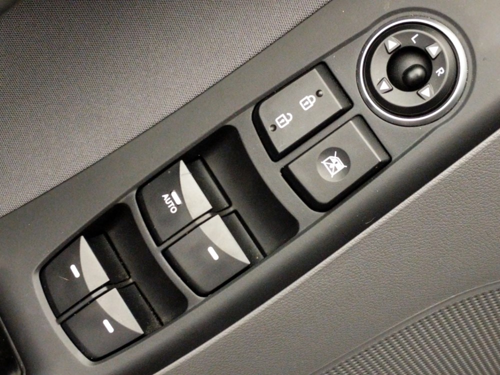 2015 Hyundai Elantra - Driver Power Windows/Lock Control