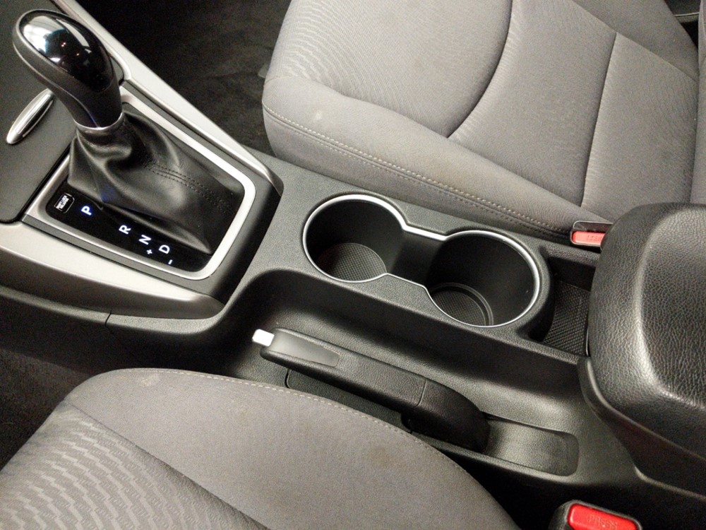 2015 Hyundai Elantra - Center Console/Cup Holders