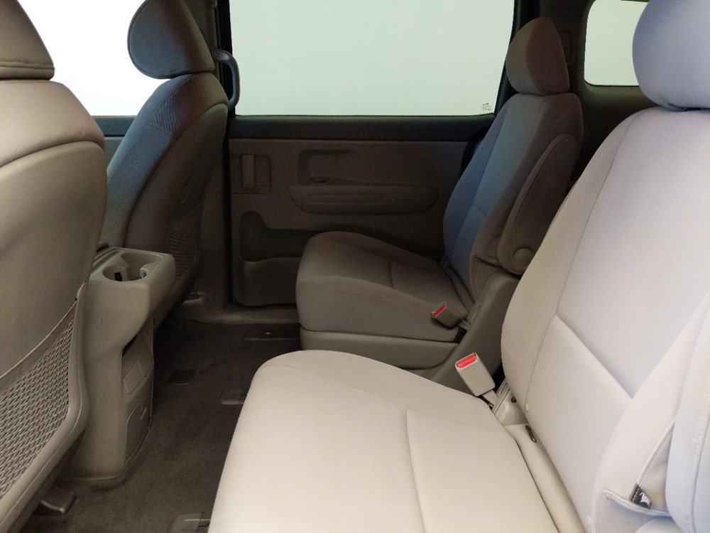 2015 Kia Sedona - Driver Rear Seat