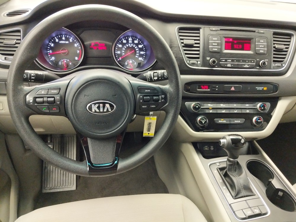 2015 Kia Sedona - Driver Dash