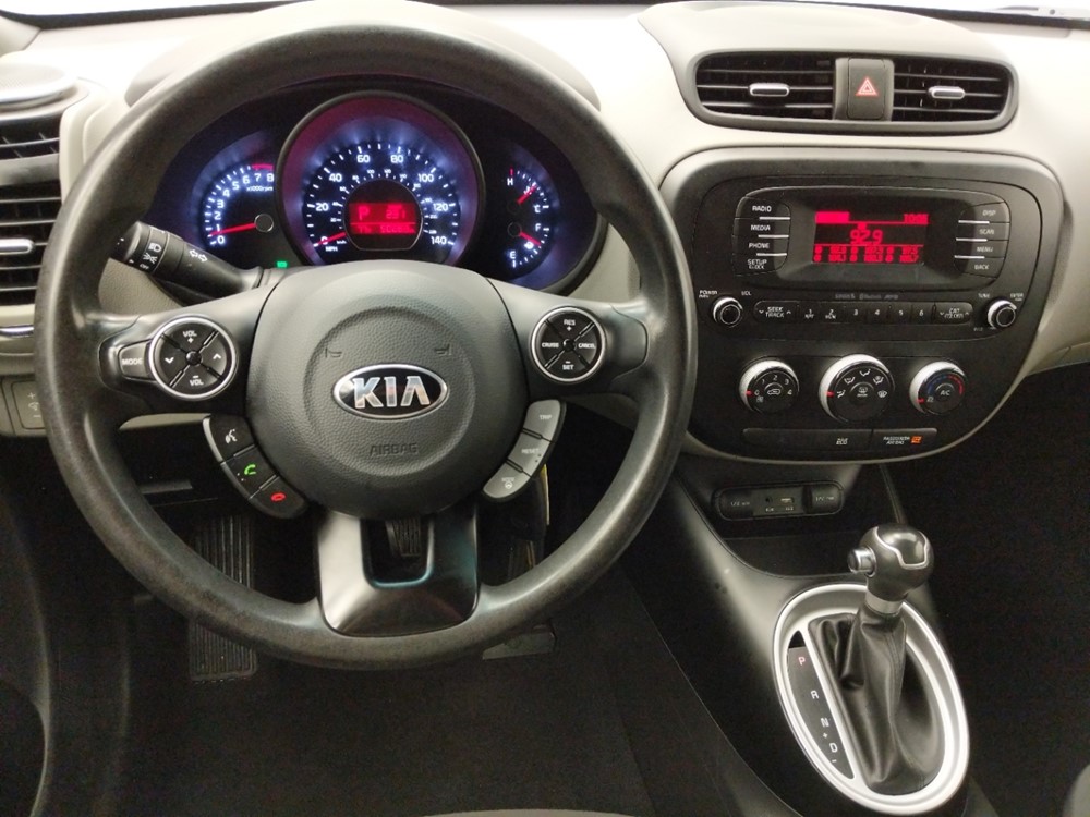 2016 Kia Soul - Driver Dash