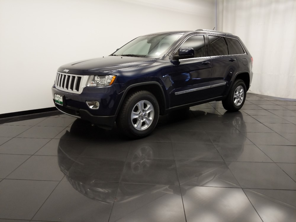 2012 Jeep Grand Cherokee - Driver Front Bumper