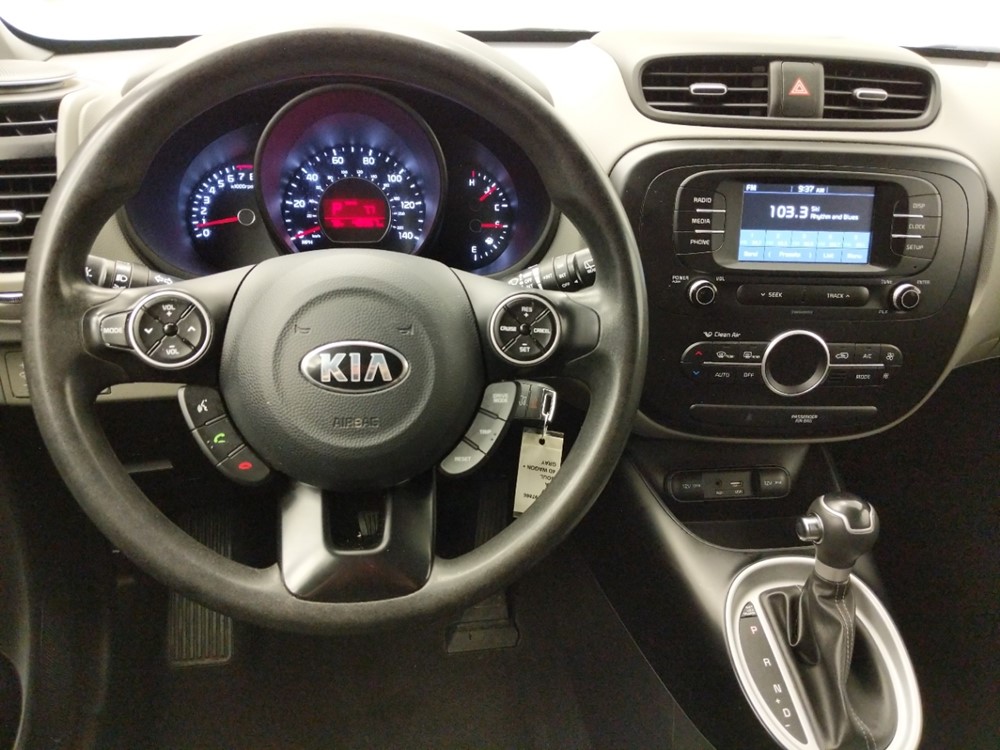 2017 Kia Soul - Driver Dash