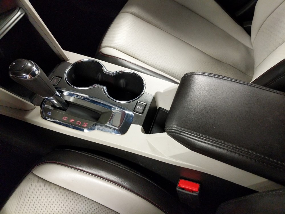 2016 GMC Terrain - Center Console/Cup Holders