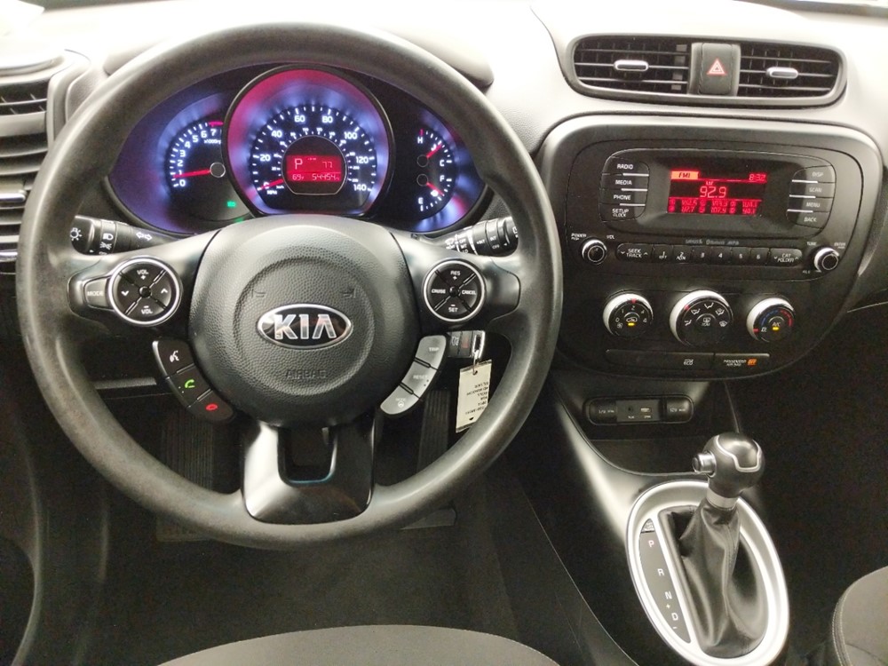2016 Kia Soul - Driver Dash