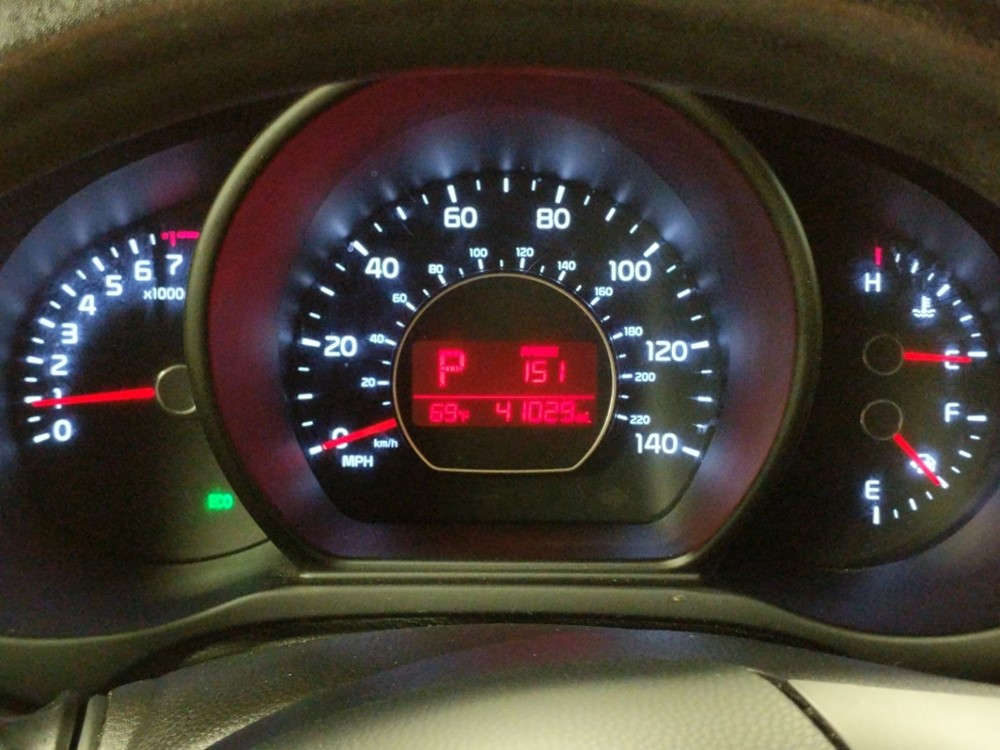2017 Kia Soul - Odometer Close Up