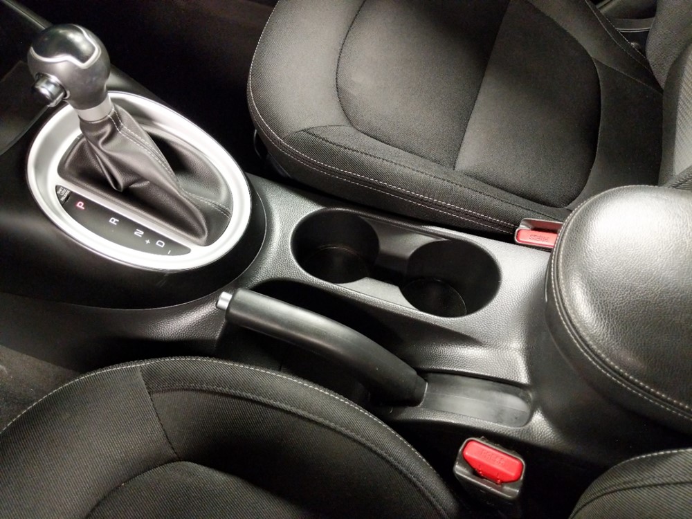 2017 Kia Soul - Center Console/Cup Holders