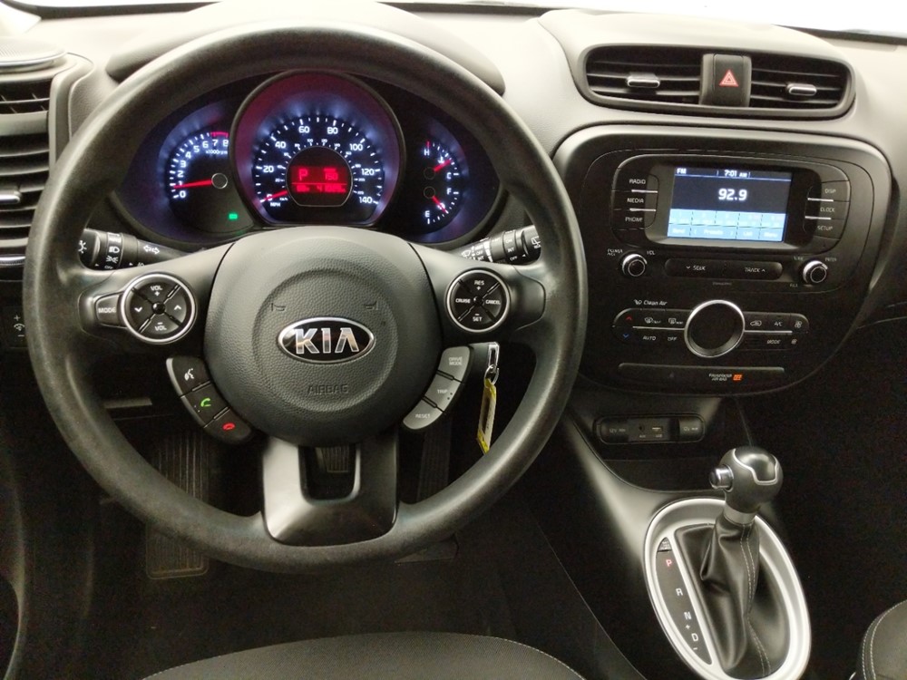 2017 Kia Soul - Driver Dash