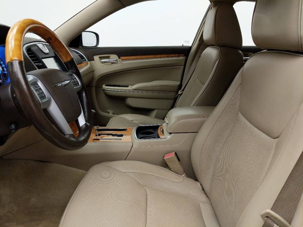 2012 Chrysler 300 - Driver Front Seat