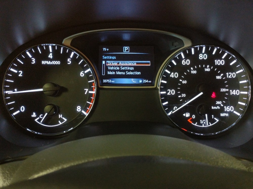 2016 Nissan Altima - Odometer Close Up