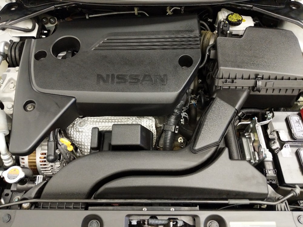2016 Nissan Altima - Engine