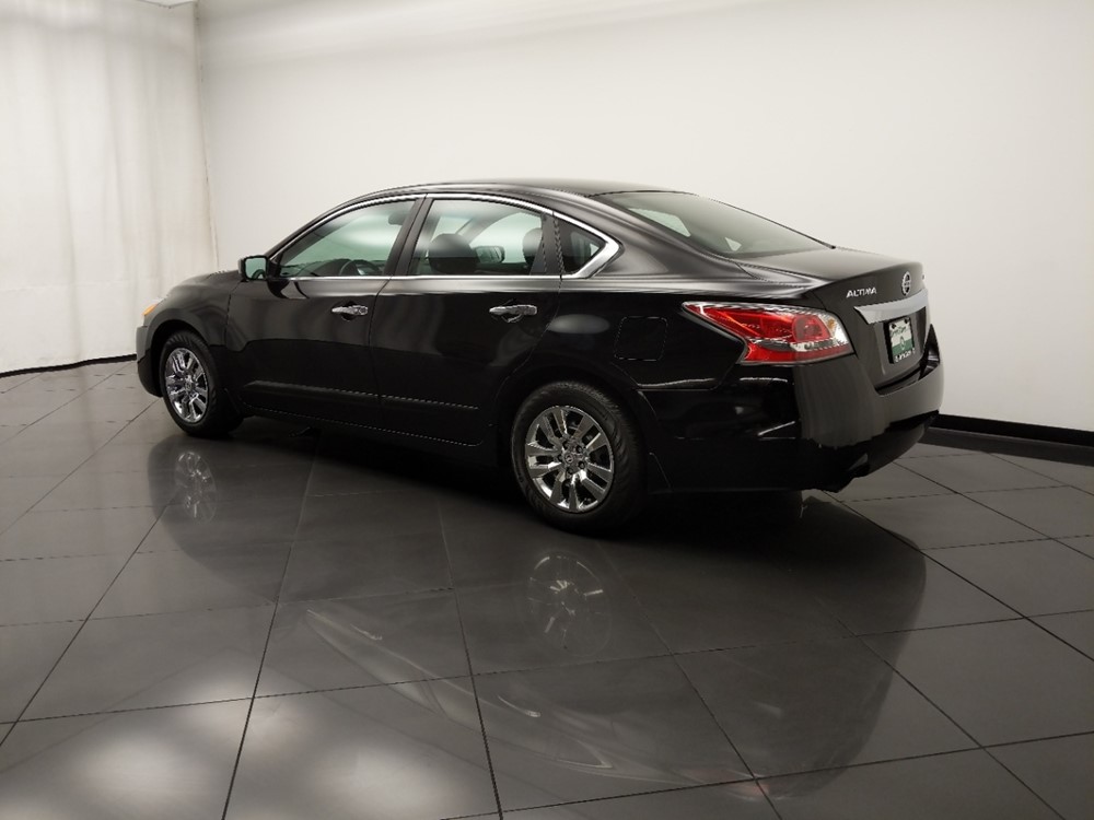 2015 Nissan Altima - Driver Rear Side