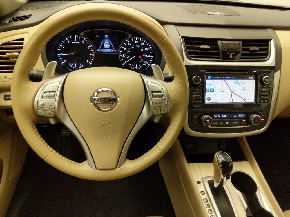 2017 Nissan Altima - Driver Dash