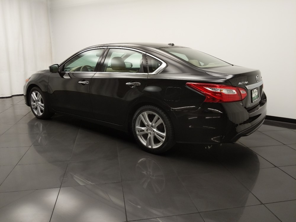 2017 Nissan Altima - Driver Rear Side