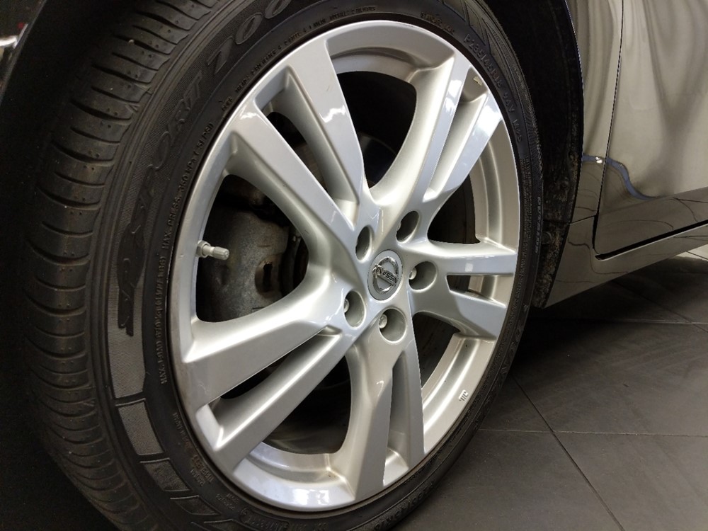 2017 Nissan Altima - Wheel