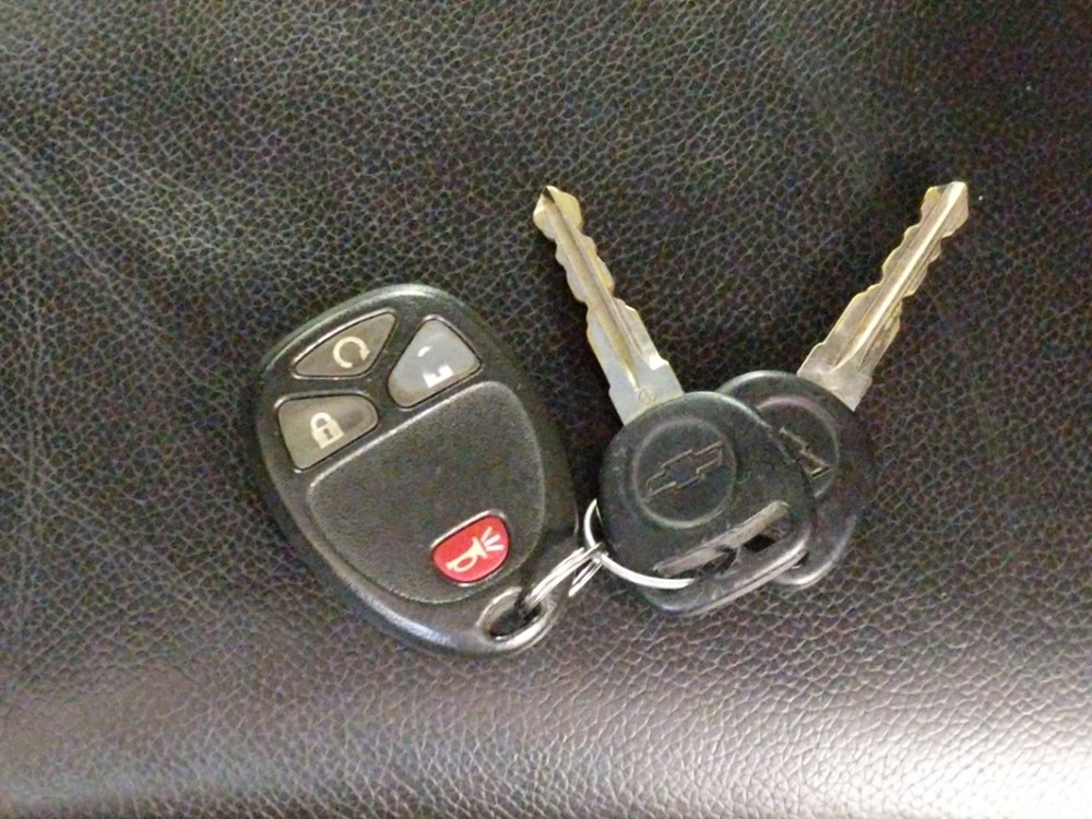 2008 Chevrolet Avalanche - Keys