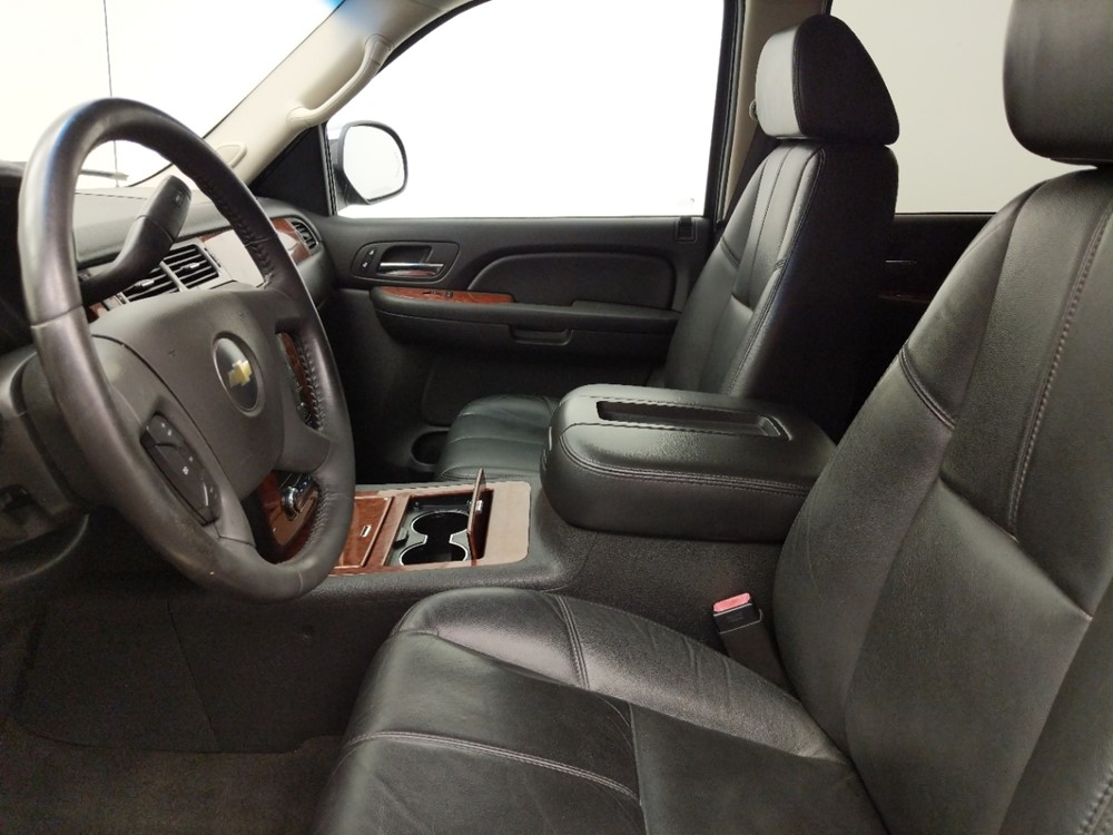 2008 Chevrolet Avalanche - Driver Front Seat