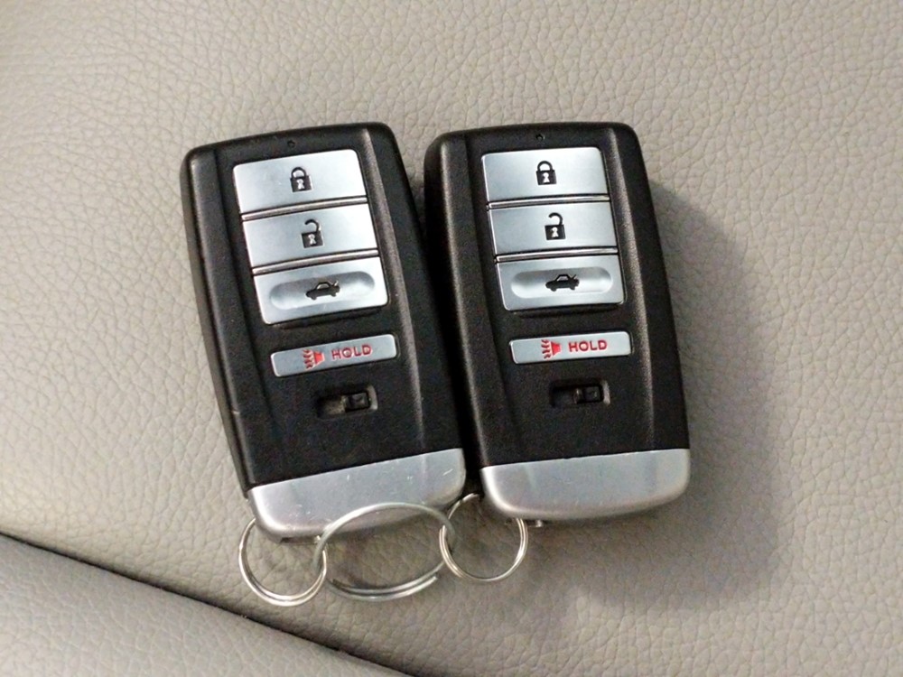 2015 Acura TLX - Keys