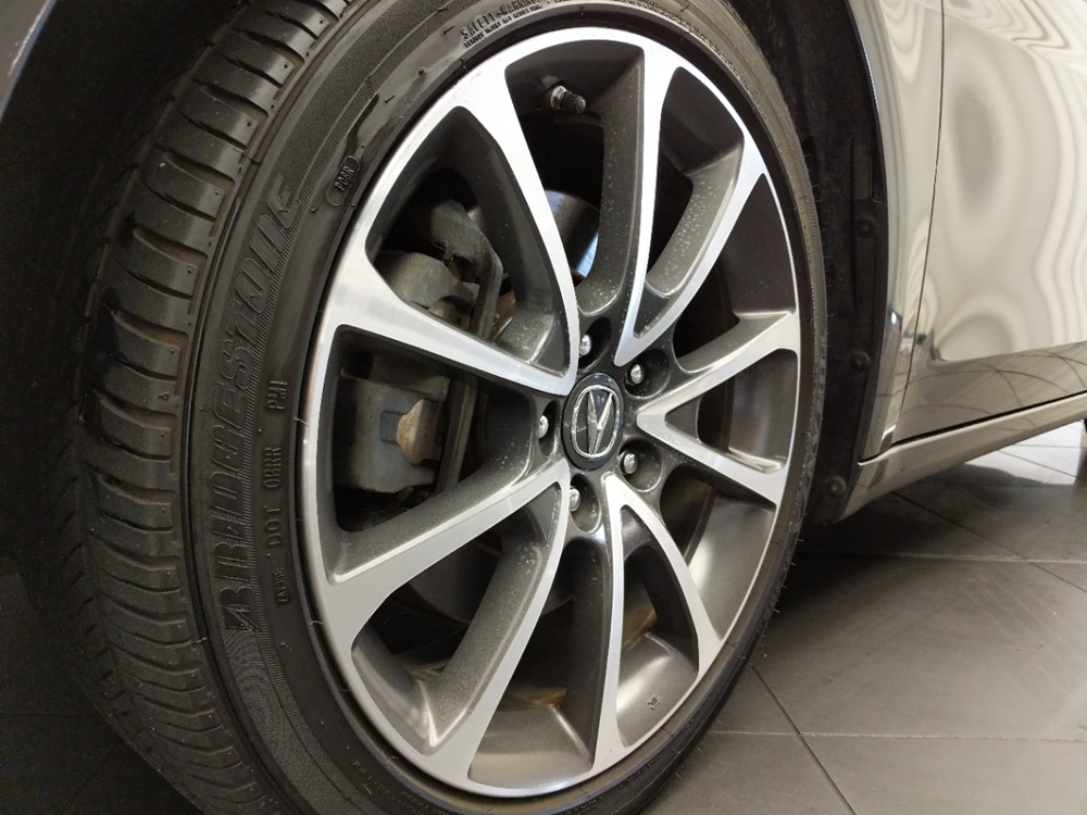 2015 Acura TLX - Wheel