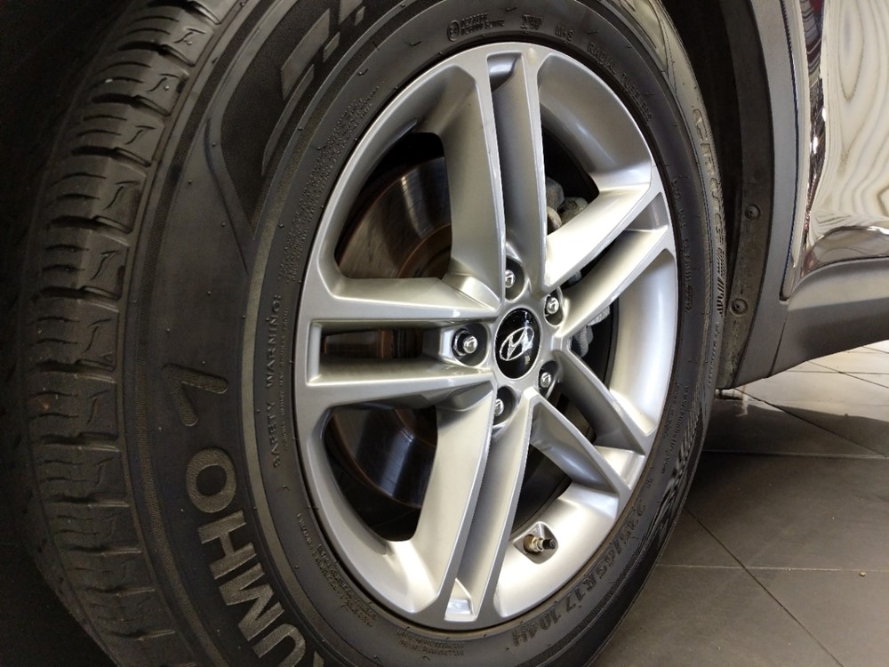 2018 Hyundai Santa Fe - Wheel