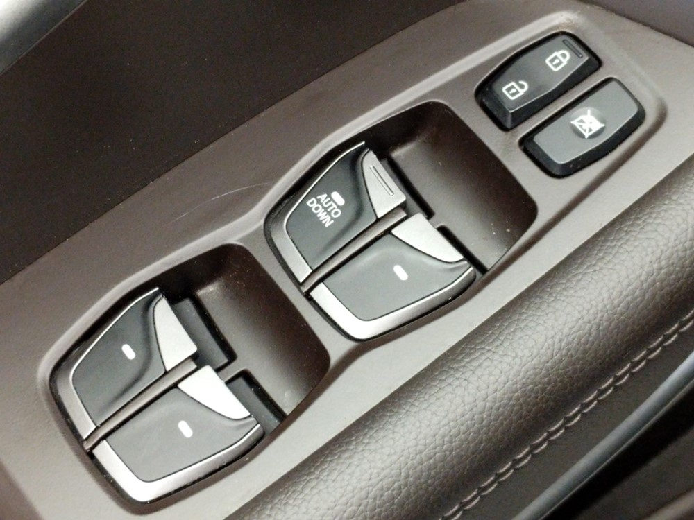 2018 Hyundai Santa Fe - Driver Power Windows/Lock Control